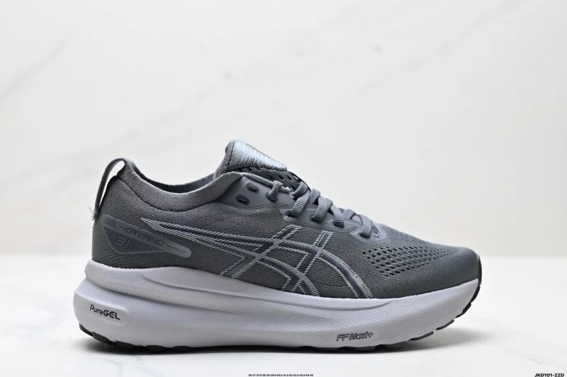 Functional Asics Shoes 3723