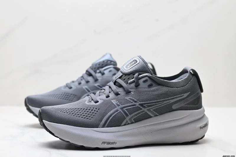 Functional Asics Shoes 3723