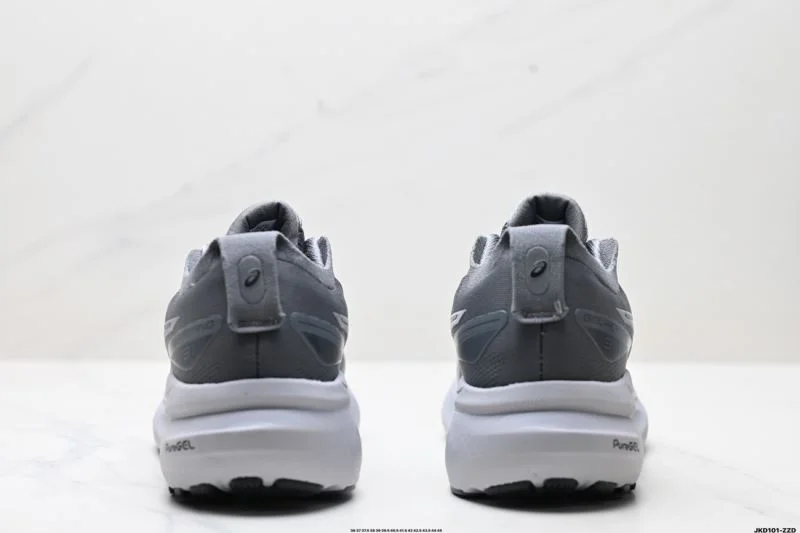 Functional Asics Shoes 3723