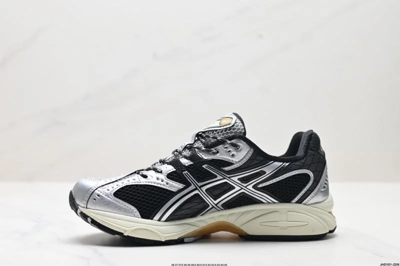 Comfortable Asics Shoes 3709