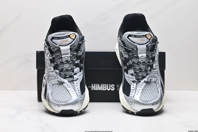 Comfortable Asics Shoes 3709