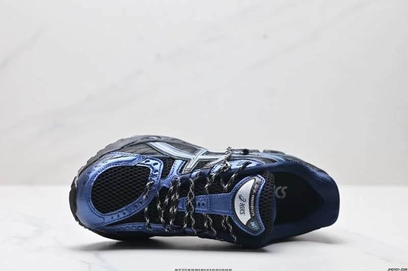 Attractive Asics Shoes 3712