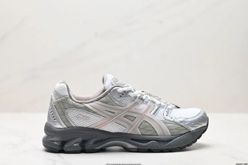 Asics Shoes FastDry 3711