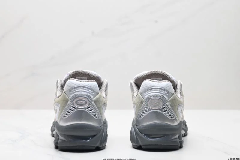 Asics Shoes FastDry 3711