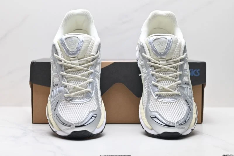 Upgraded Asics Shoes 3706