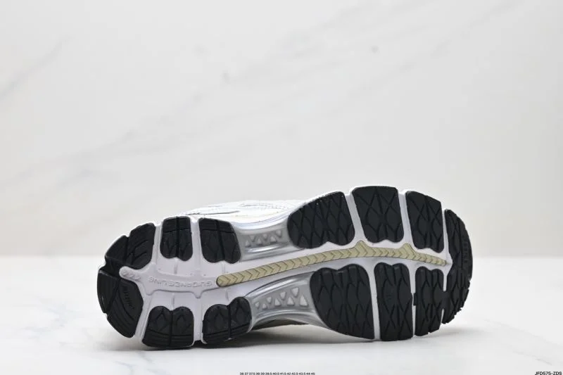 Upgraded Asics Shoes 3706