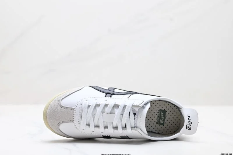 Asics Shoes Casual 3704