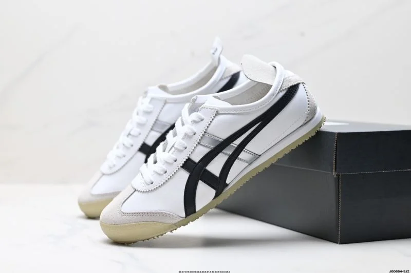 Asics Shoes Casual 3704