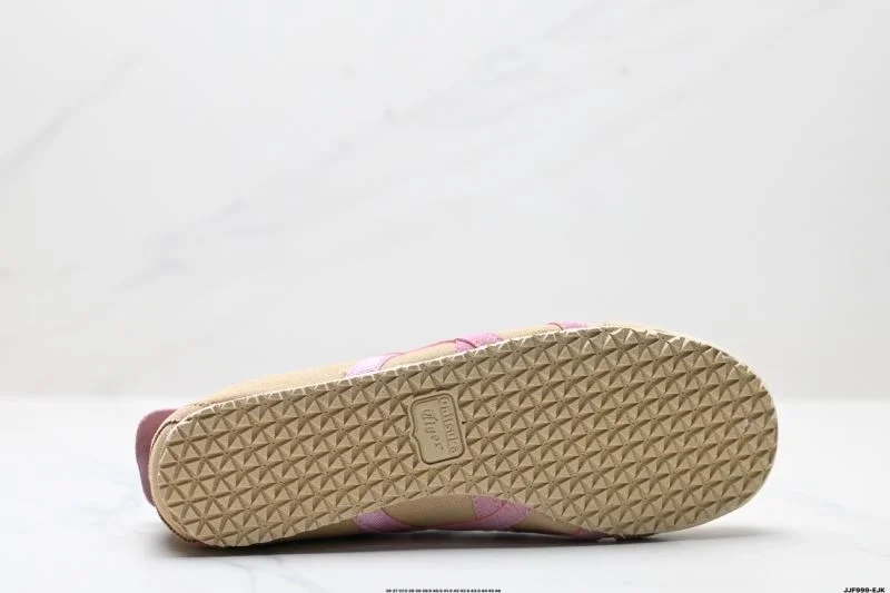 Sustainable Asics Shoes 3707