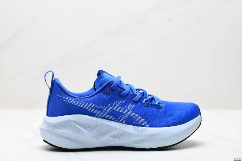Asics Shoes WellDesigned 3705