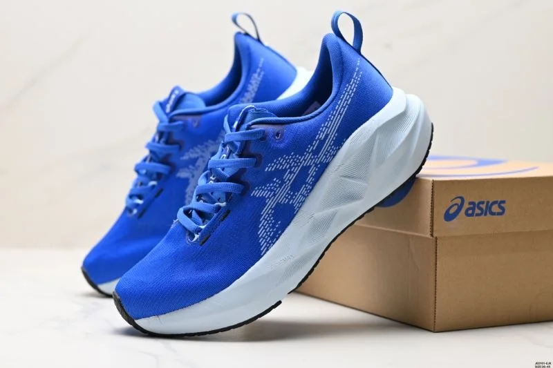 Asics Shoes WellDesigned 3705