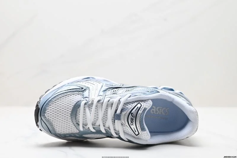 MoistureWicking Asics Shoes 3698