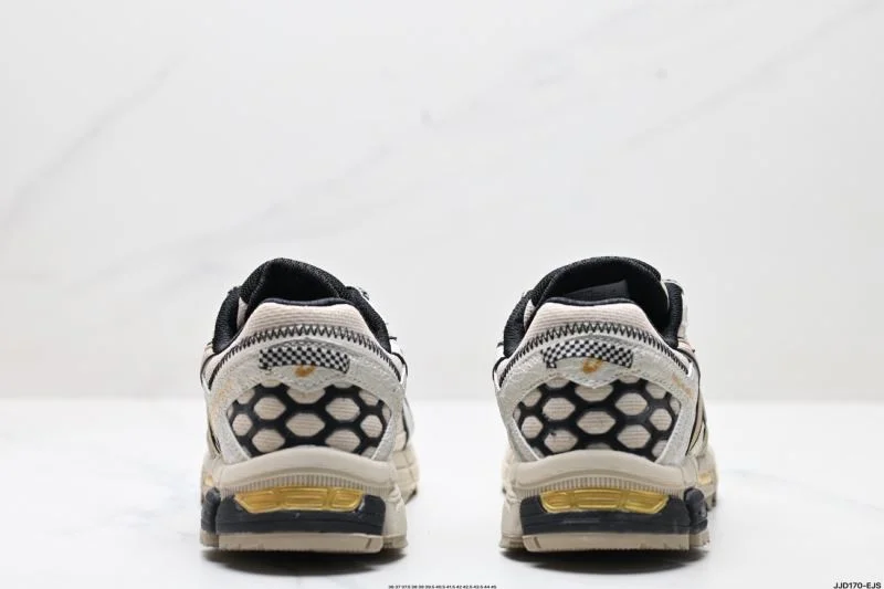 Stylish Asics Shoes 3690