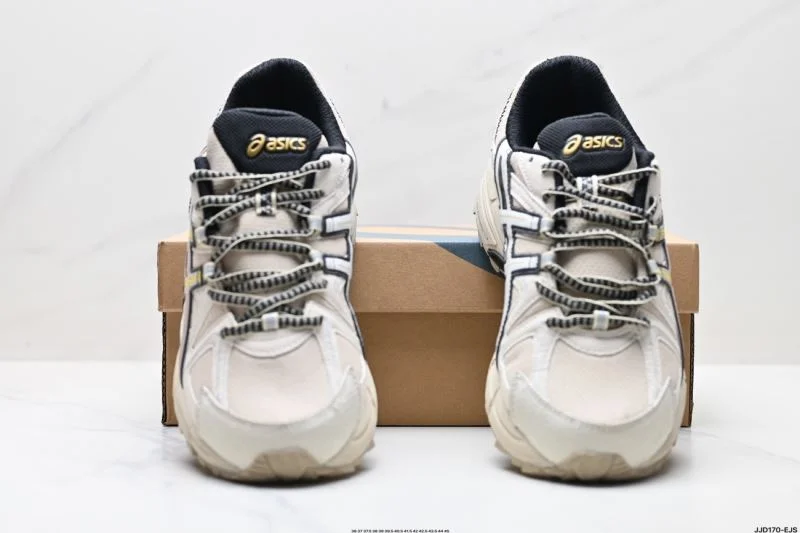 Stylish Asics Shoes 3690