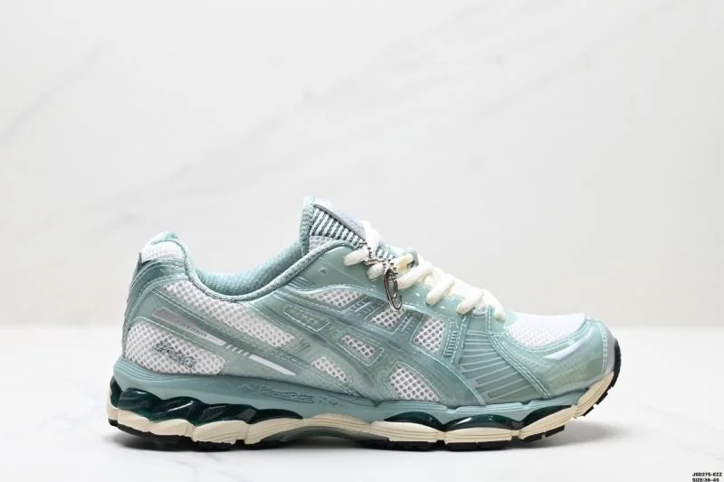 Youthful Asics Shoes 3673