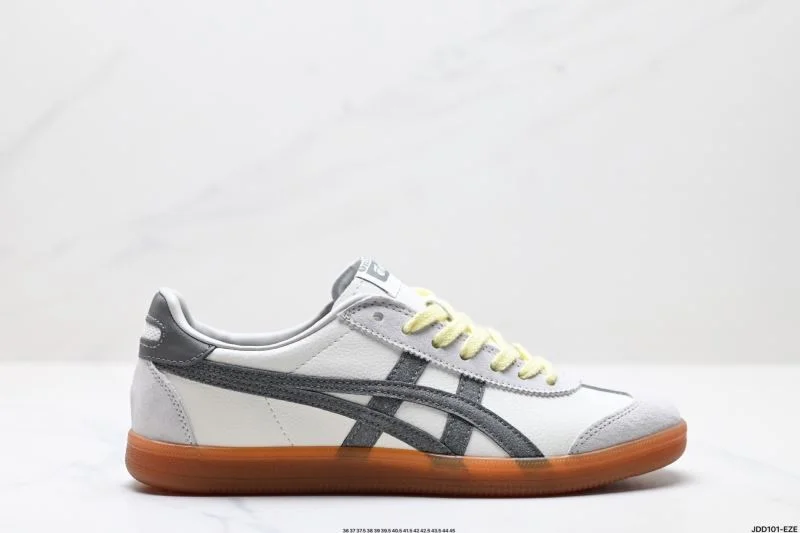 WaterResistant Asics Shoes 3678