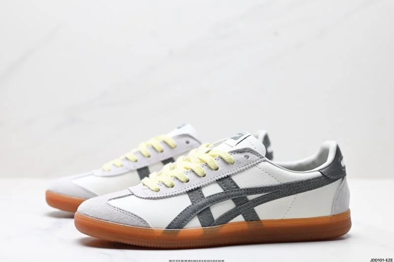WaterResistant Asics Shoes 3678