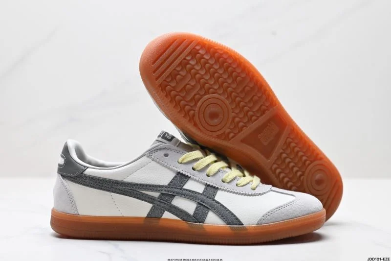 WaterResistant Asics Shoes 3678