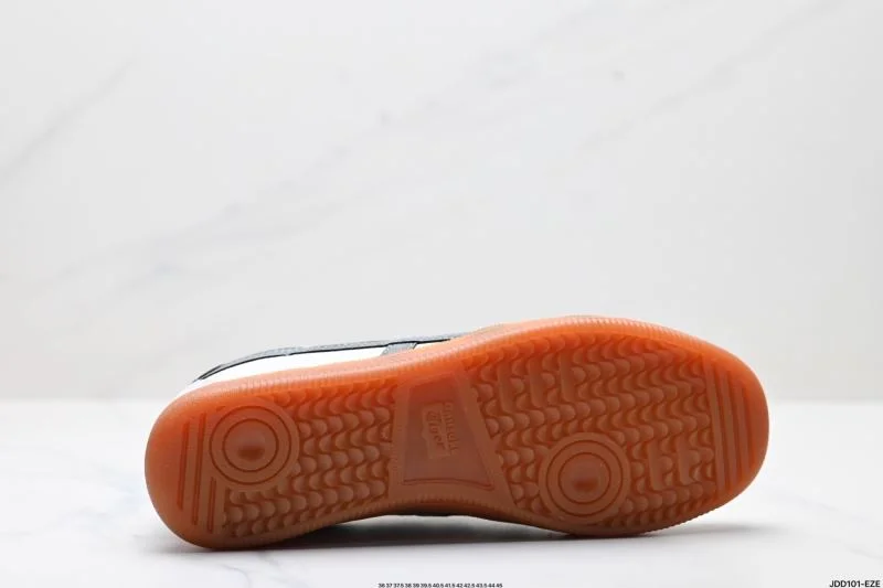 WaterResistant Asics Shoes 3678
