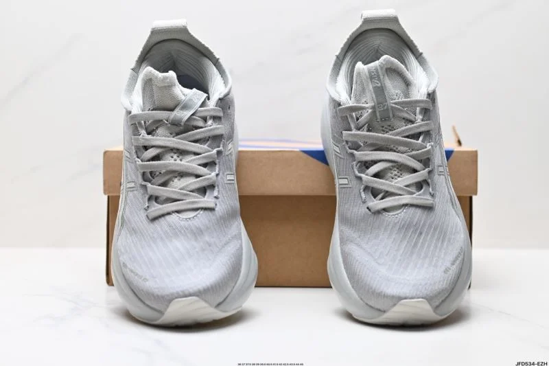 Cozy Asics Shoes 3672