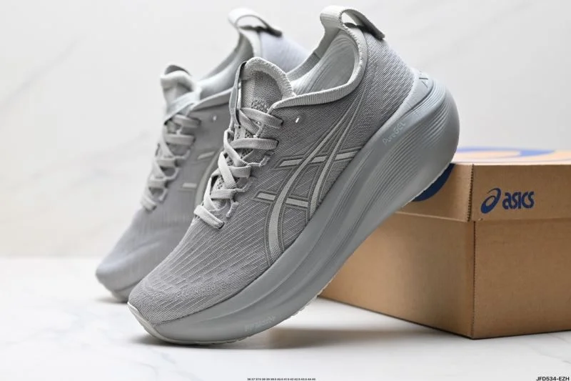 Cozy Asics Shoes 3672