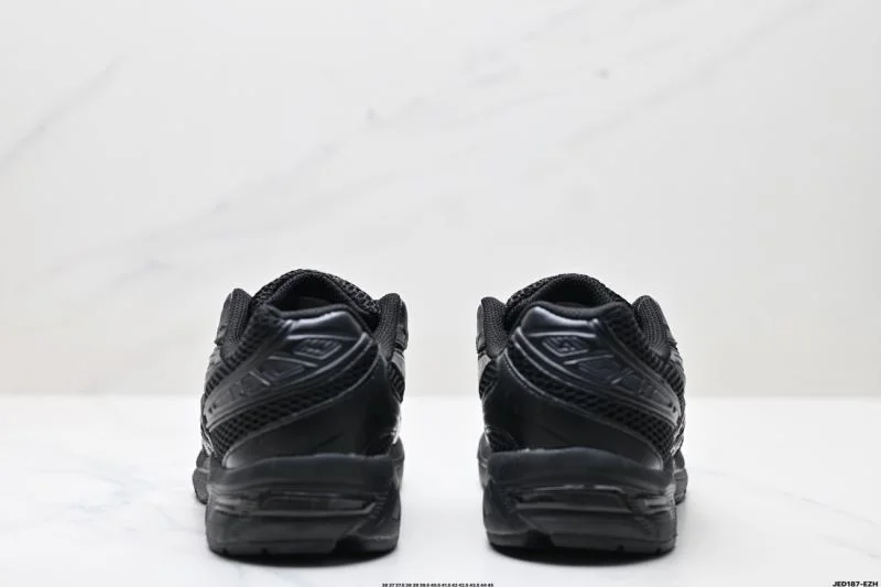 Asics Shoes Durable 3675