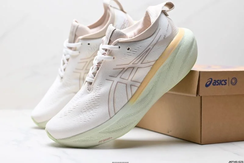 Lightweight Asics Shoes 3697
