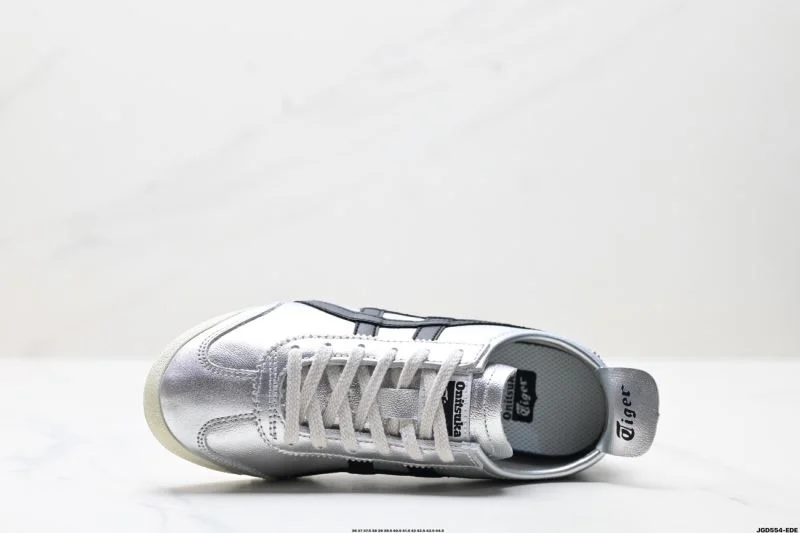 Asics Shoes Sleek 3676