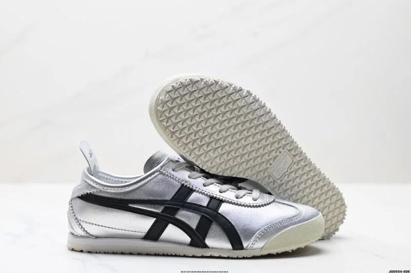 Asics Shoes Sleek 3676