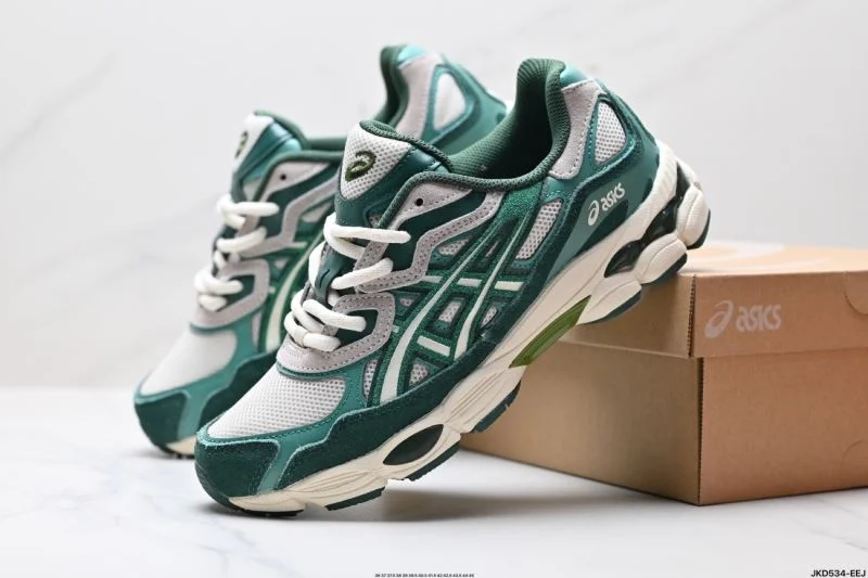 Asics Shoes Cozy 3658
