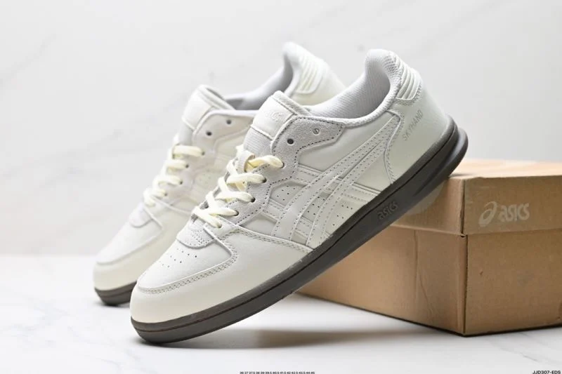 Asics Shoes Minimalist 3718