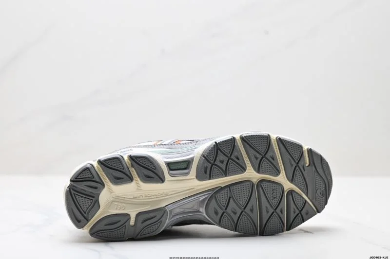 Asics Shoes Compact 3703