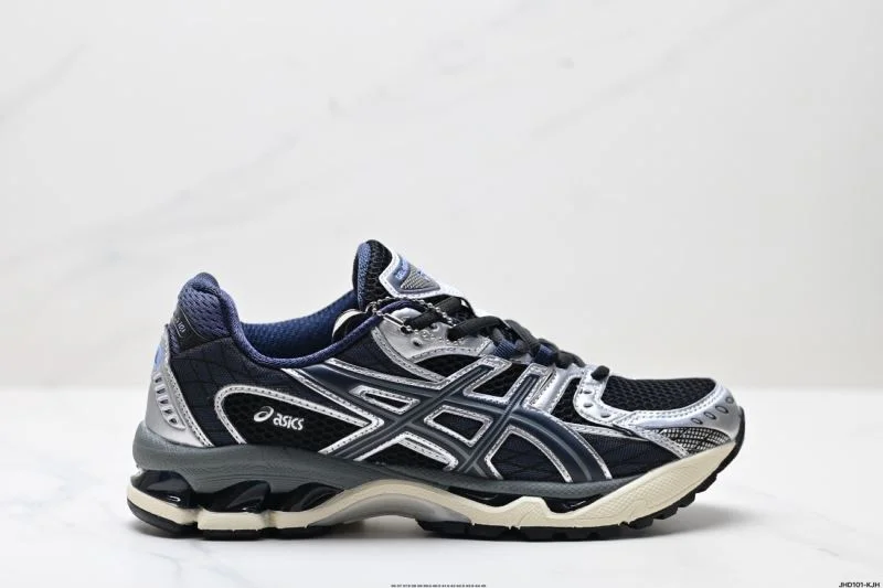 Modern Asics Shoes 3633