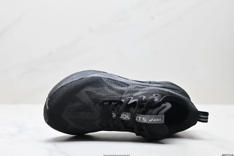 Snug Asics Shoes 3627