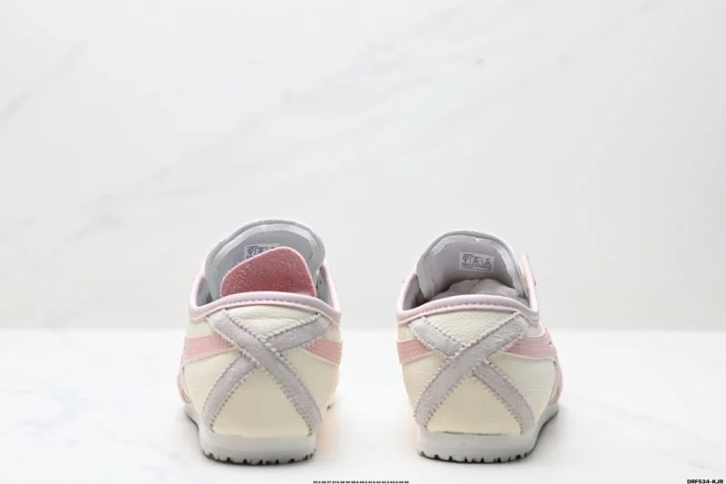 Asics Shoes Unique 3638