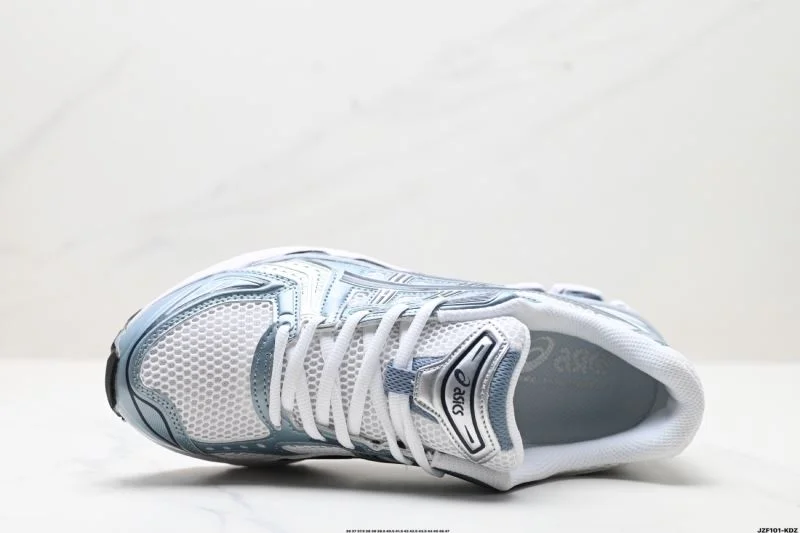 Asics Shoes Refined 3625