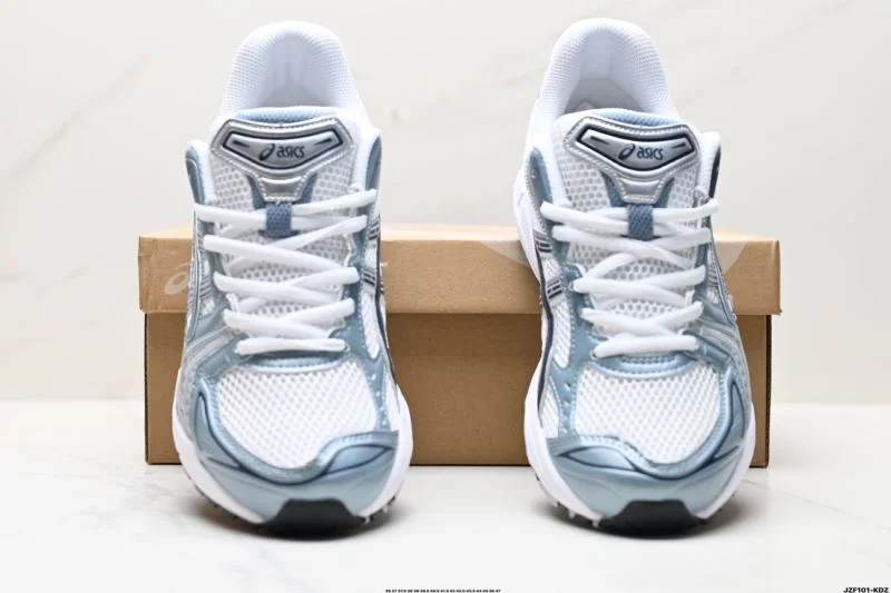 Asics Shoes Refined 3625