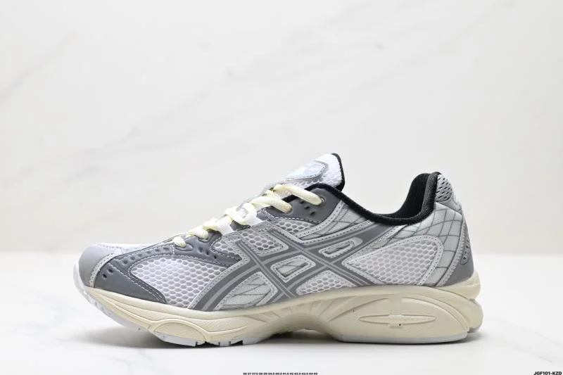 TravelReady Asics Shoes 3618