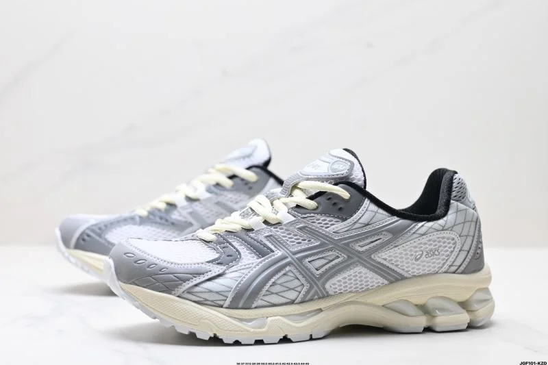 TravelReady Asics Shoes 3618