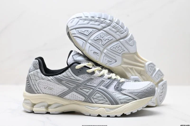 TravelReady Asics Shoes 3618