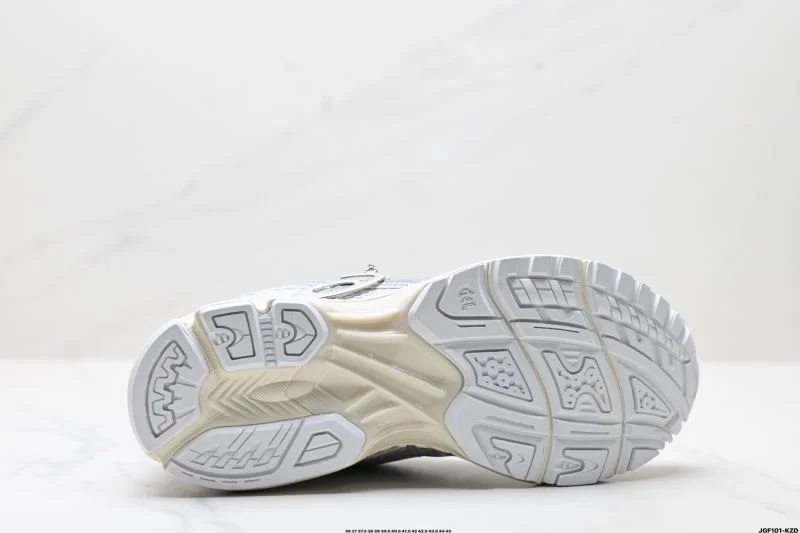 TravelReady Asics Shoes 3618