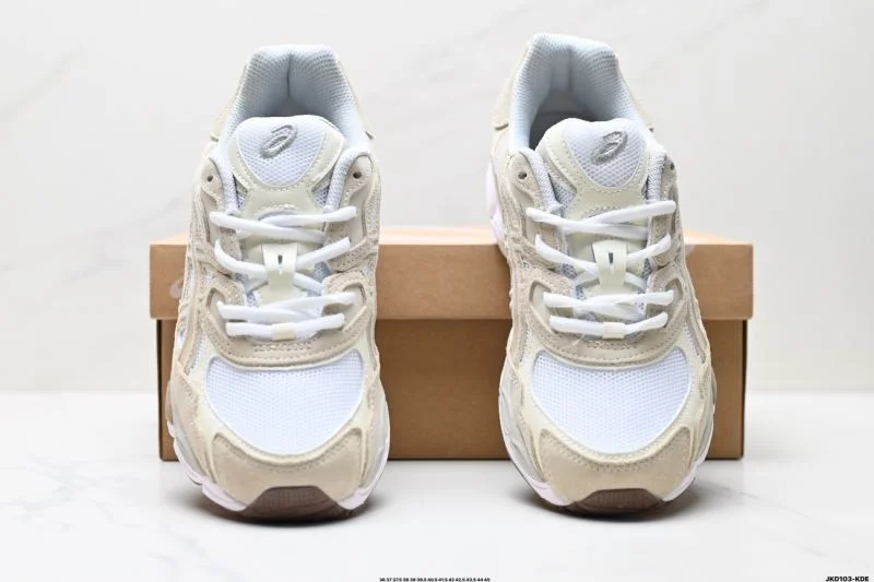 Original Asics Shoes 3613
