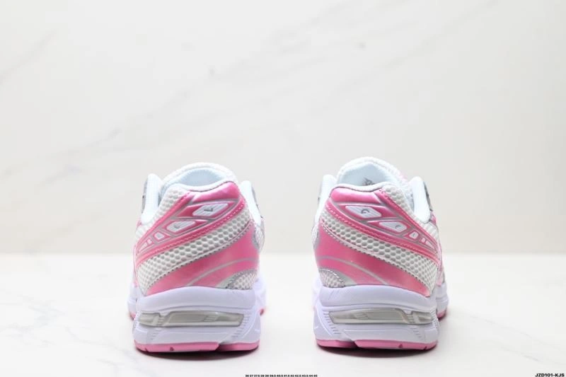 Snug Asics Shoes 2802