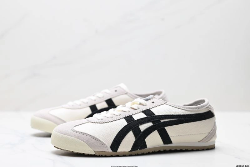 Stretchable Asics Shoes 2808