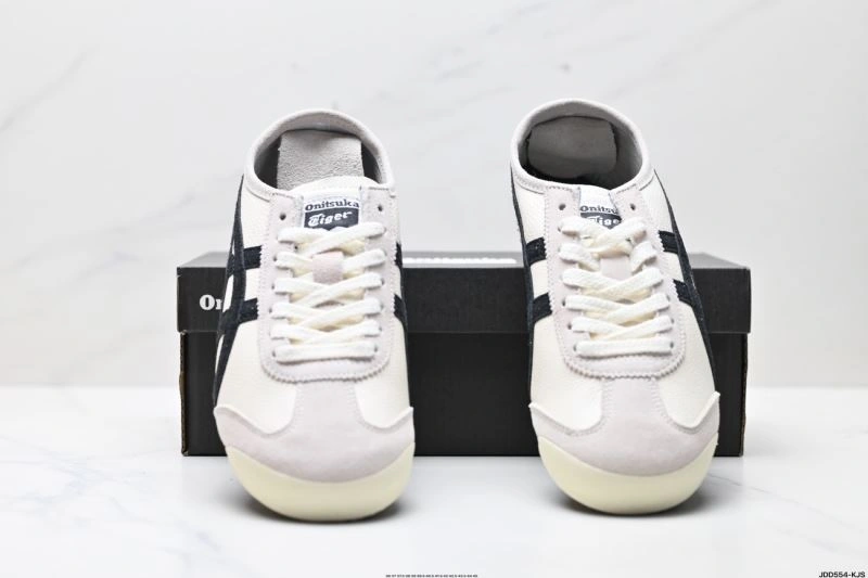 Stretchable Asics Shoes 2808