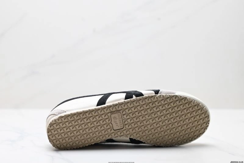 Stretchable Asics Shoes 2808