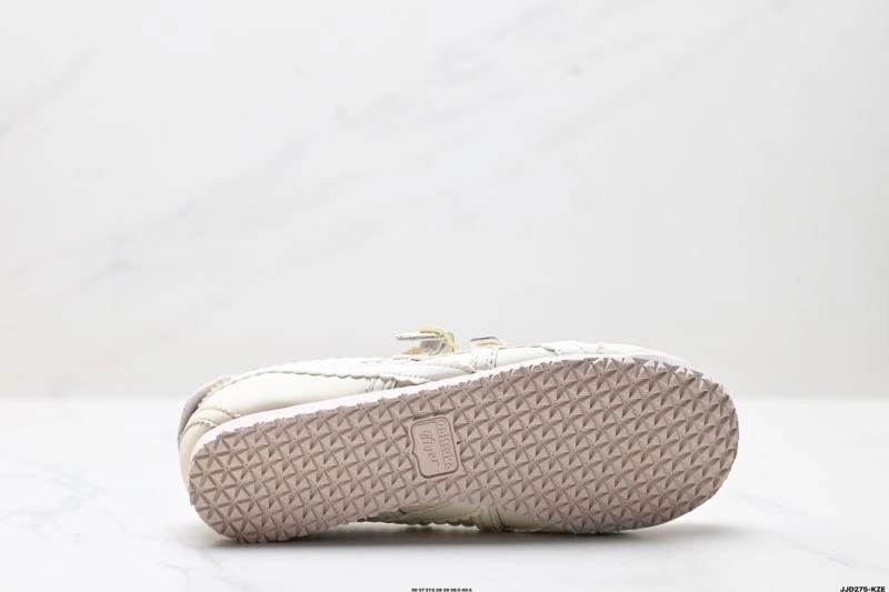 Flexible Asics Shoes 2811