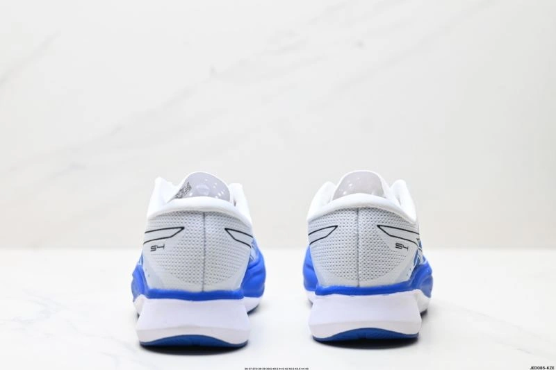 SmoothTexture Asics Shoes 2748