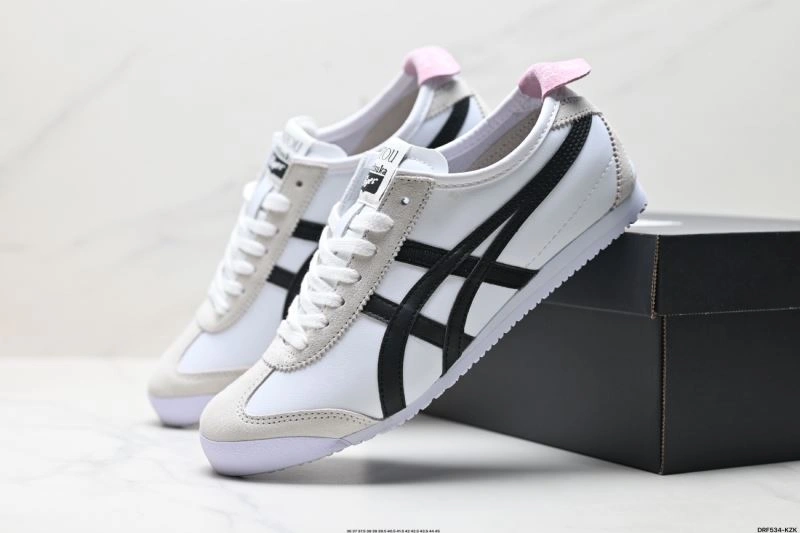 Asics Shoes FashionForward 2735