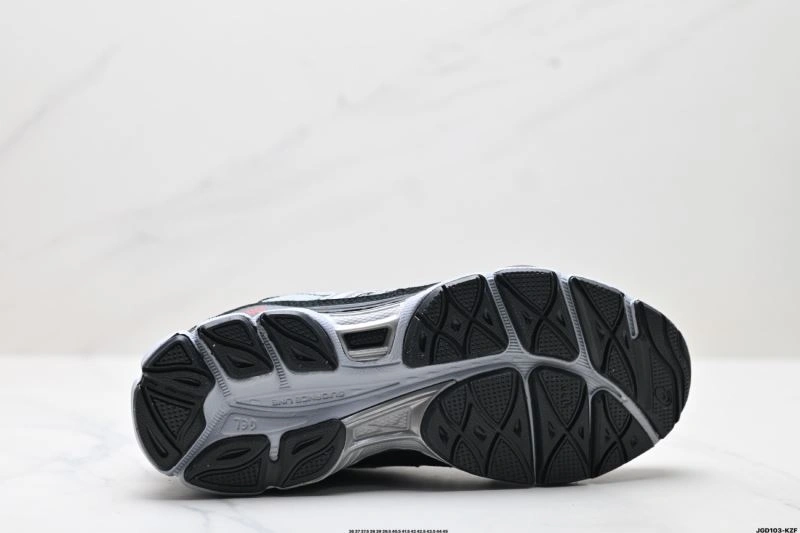 Sustainable Asics Shoes 2738